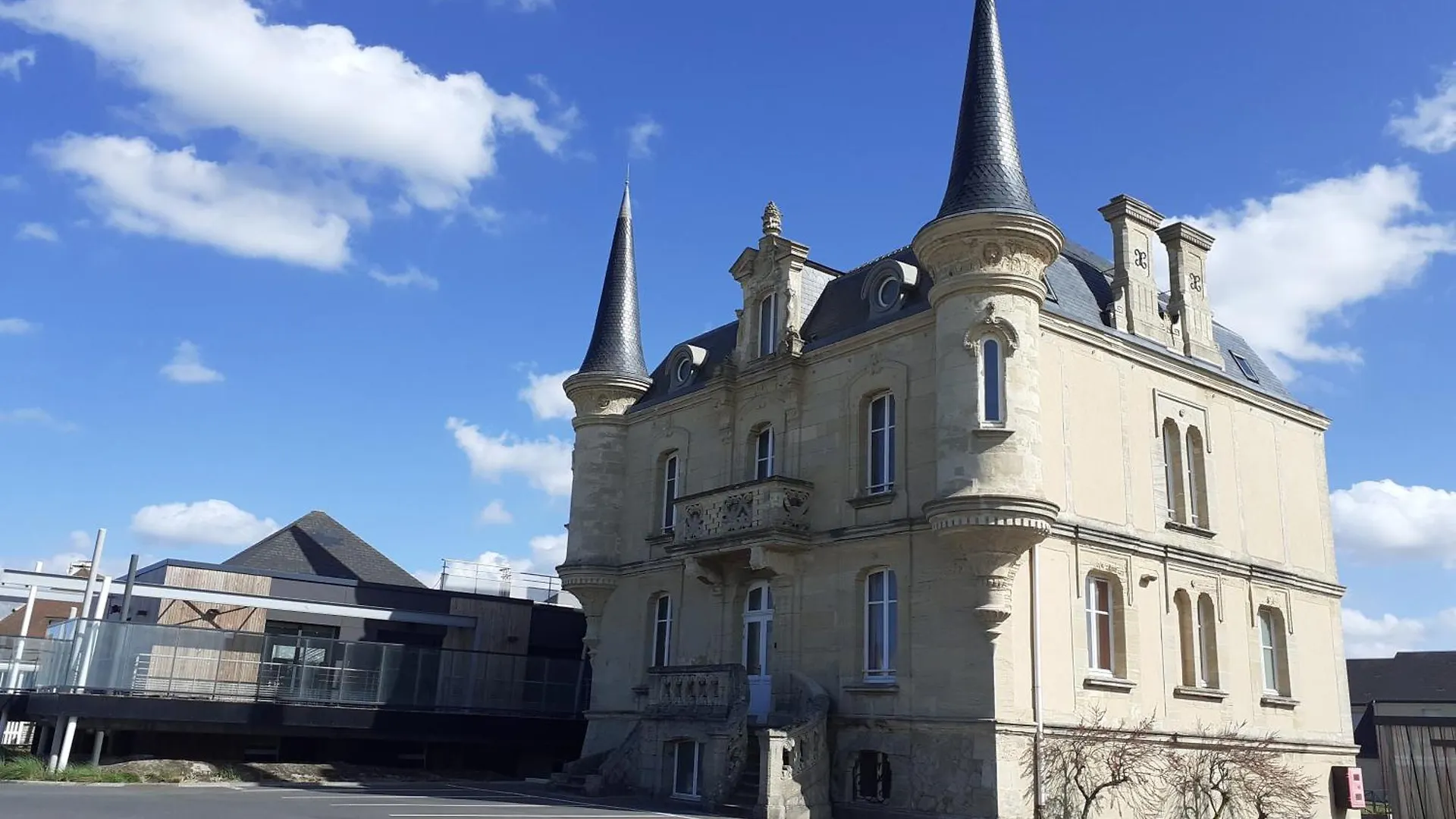 9 Meilleurs Hôtels Familiaux en Calvados pour un Séjour Réussi